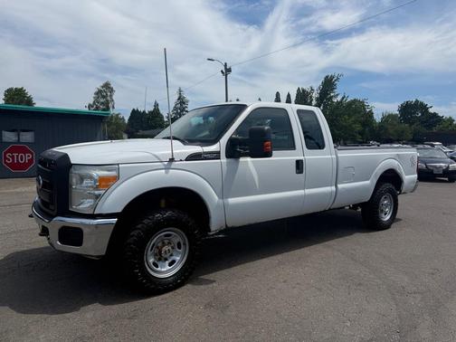 Oxford White 2012 Ford F-250 SUPER DUTY