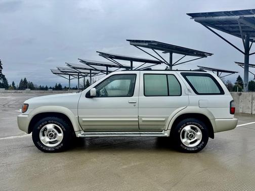 1998 INFINITI QX4 