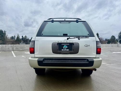 1998 INFINITI QX4 