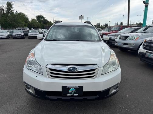 Satin White Pearl 2010 Subaru Outback 2.5 i Premium