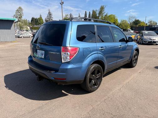 Newport Blue Pearl 2009 Subaru Forester 2.5 X