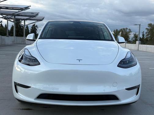 2022 Tesla Model Y Performance Dual Motor All-Wheel Drive