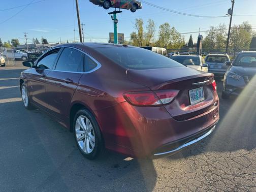2015 Chrysler 200 Limited