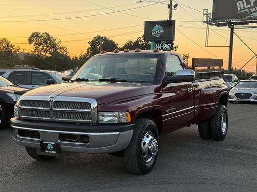 RED 2002 Dodge Ram 3500