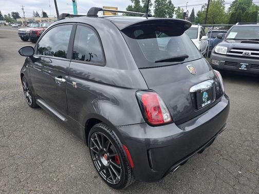 Granito Lucente (Granite Crystal) 2015 FIAT 500 Abarth