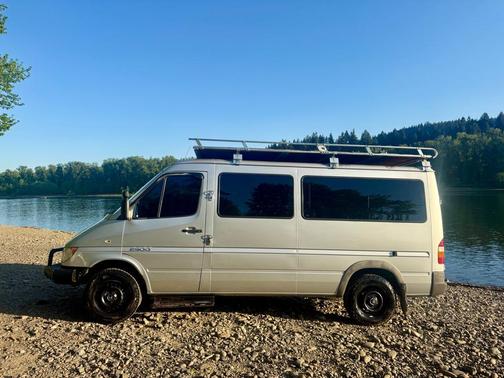 Brilliant Silver Metallic 2004 Dodge Sprinter 2500