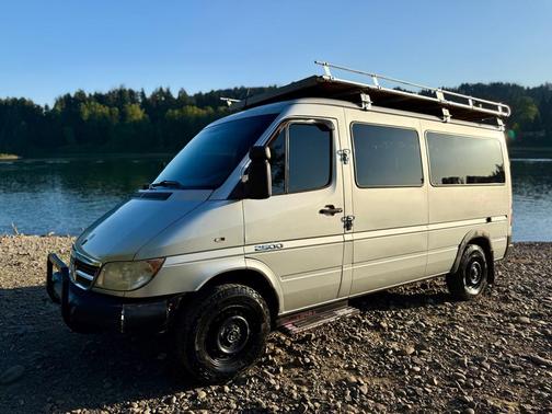 Brilliant Silver Metallic 2004 Dodge Sprinter 2500