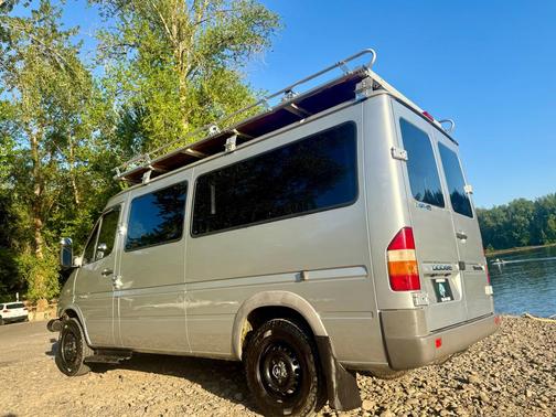 Brilliant Silver Metallic 2004 Dodge Sprinter 2500
