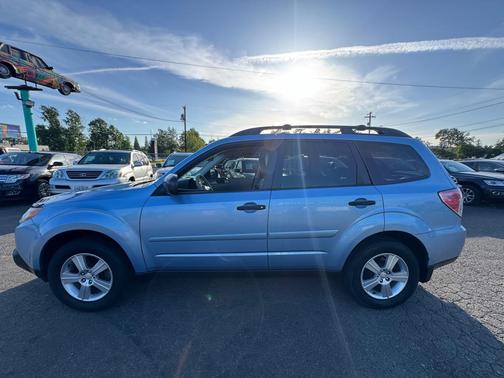 BLUE 2011 Subaru Forester 2.5 X