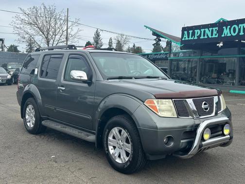 GRAY 2006 Nissan Pathfinder LE