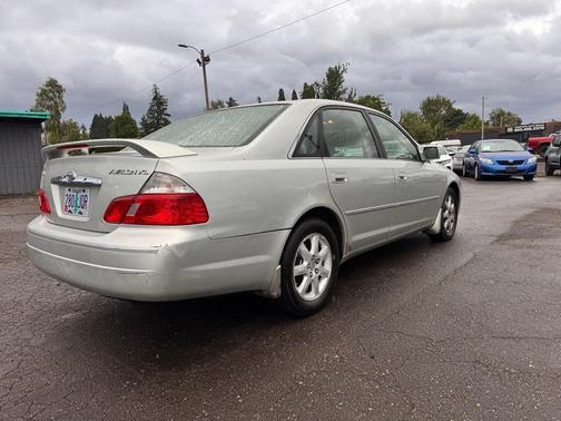 SILVER 2003 Toyota Avalon XL