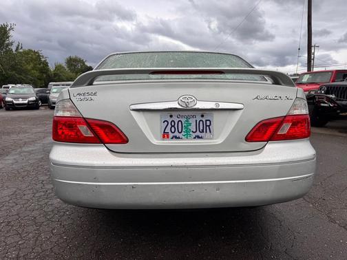 SILVER 2003 Toyota Avalon XL