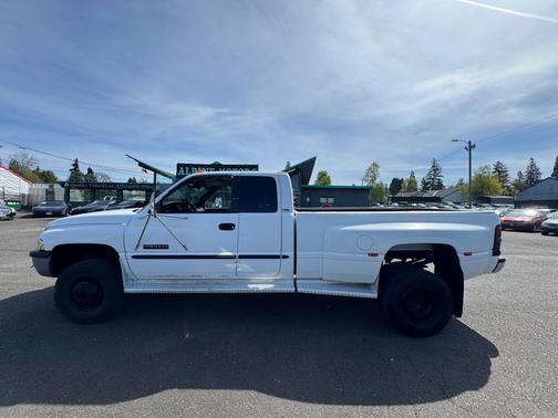 Bright White Clearcoat 2000 Dodge Ram 3500 Quad Cab DRW
