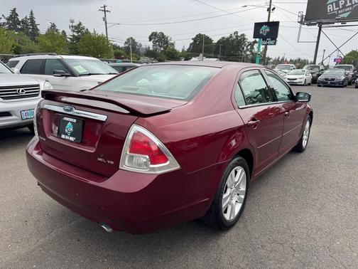 RED 2006 Ford Fusion SEL