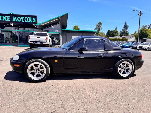 Brilliant Black 1999 Mazda MX-5 Miata Leather Pkg