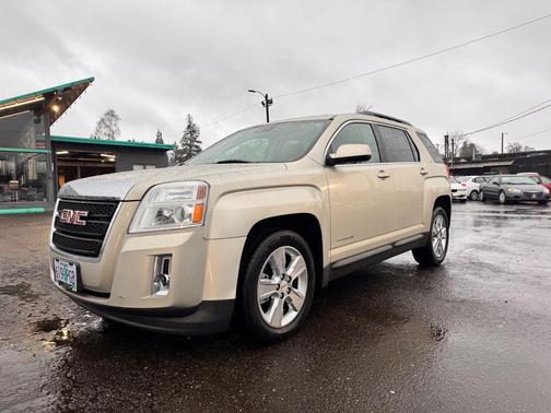 Champagne Silver Metallic 2014 GMC Terrain SLT-1