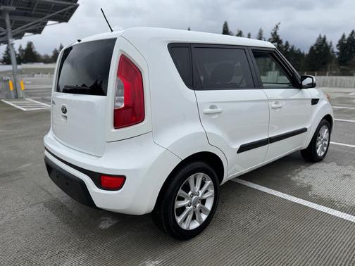 2013 Kia Soul +