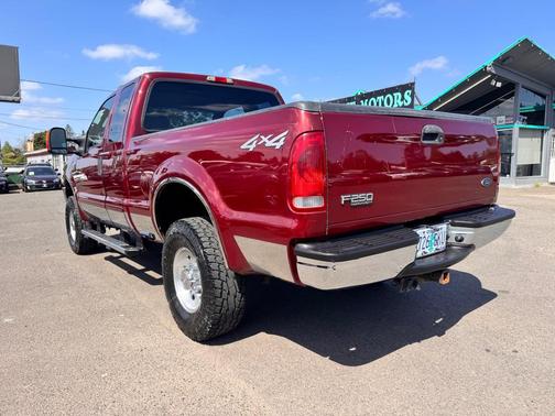 RED 2004 Ford F-250 SUPER DUTY