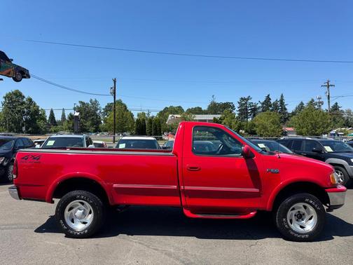 Bright Red Clearcoat 1997 Ford F-150 TRUCK