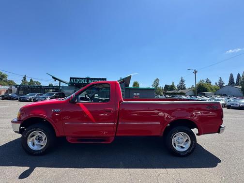 Bright Red Clearcoat 1997 Ford F-150 TRUCK