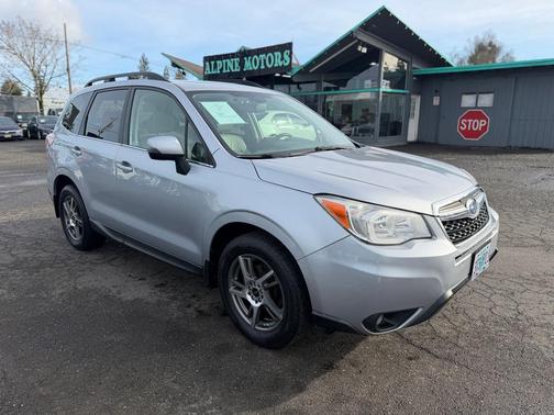 Ice Silver Metallic 2014 Subaru Forester 2.5i Touring