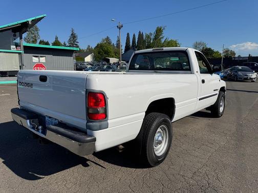 WHITE 2001 Dodge Ram 2500 Base