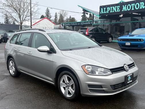 2015 Volkswagen Golf SportWagen TDI S 4-Door