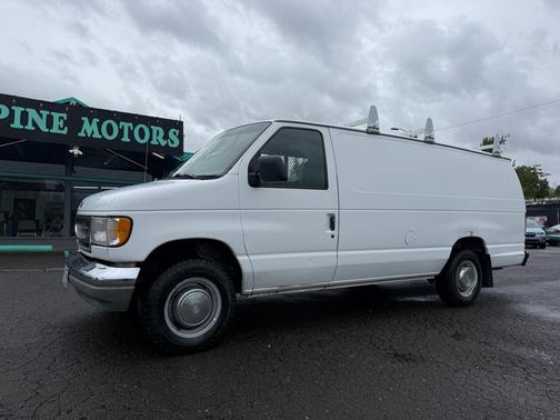 WHITE 1996 Ford E250 Base