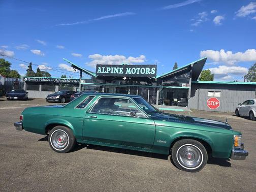 GREEN 1977 Mercury Monarch