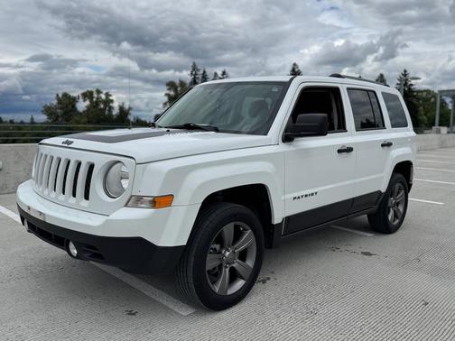 Bright White Clearcoat 2017 Jeep Patriot Sport