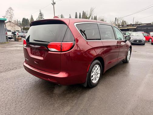 Velvet Red Pearlcoat 2017 Chrysler Pacifica Touring