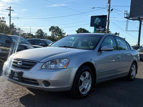 Sheer Silver Metallic 2004 Nissan Altima 2.5 S