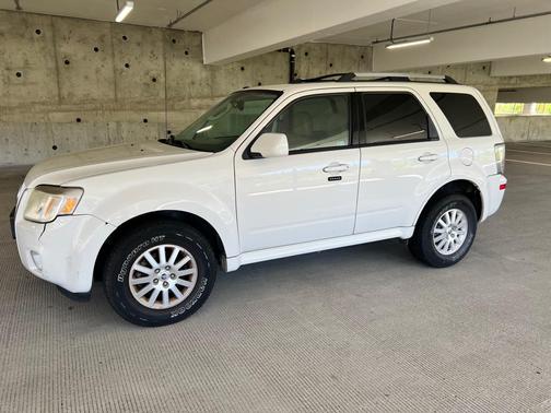 White Suede 2010 Mercury Mariner Premier