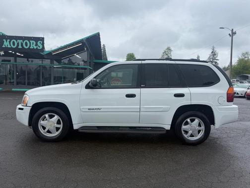 Summit White 2002 GMC Envoy SLE