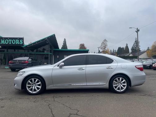 Mercury Metallic 2009 Lexus LS 460 Base
