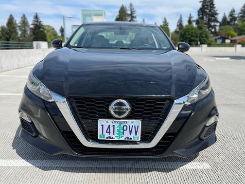 Super Black 2020 Nissan Altima S FWD