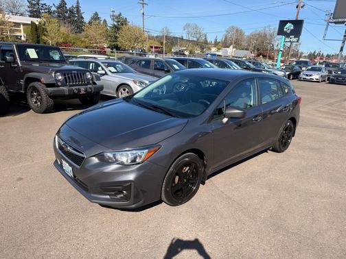 GREY 2019 Subaru Impreza 2.0i