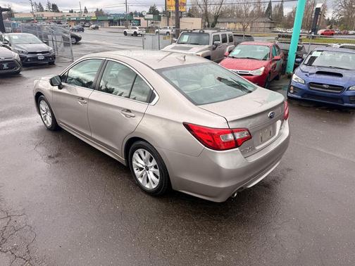 GOLD 2017 Subaru Legacy Premium