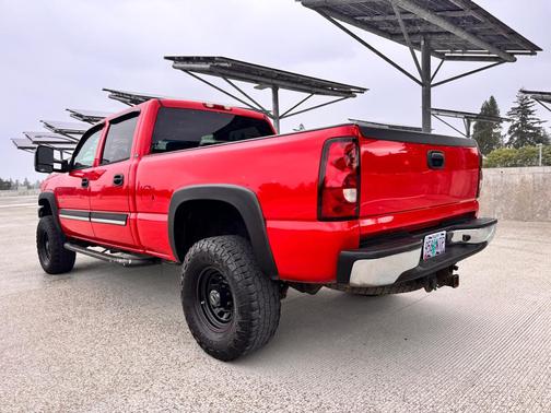 RED 2005 Chevrolet Silverado 2500 LS H/D Crew Cab