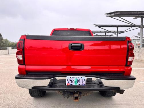 RED 2005 Chevrolet Silverado 2500 LS H/D Crew Cab