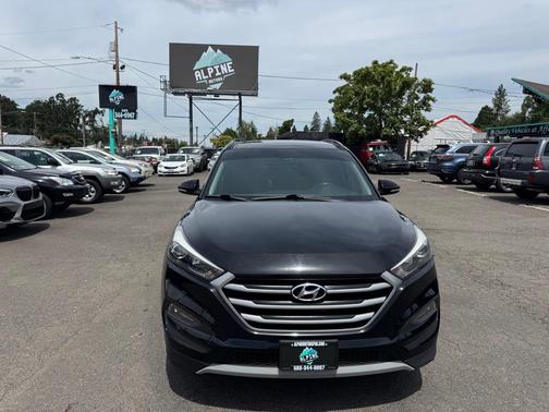 Black Noir Pearl 2018 Hyundai TUCSON Value
