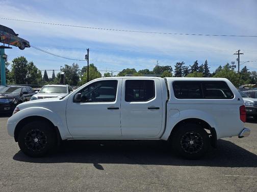 Glacier White 2016 Nissan Frontier SV