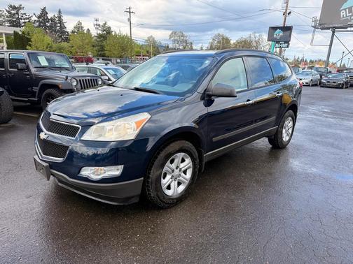 2011 Chevrolet Traverse LS
