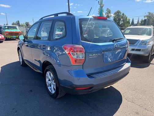 Quartz Blue Pearl 2015 Subaru Forester 2.5i