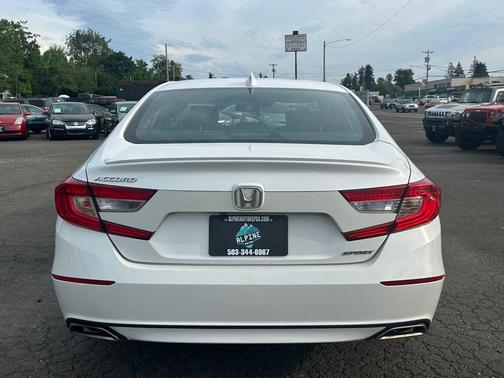 Platinum White Pearl 2018 Honda Accord Sport