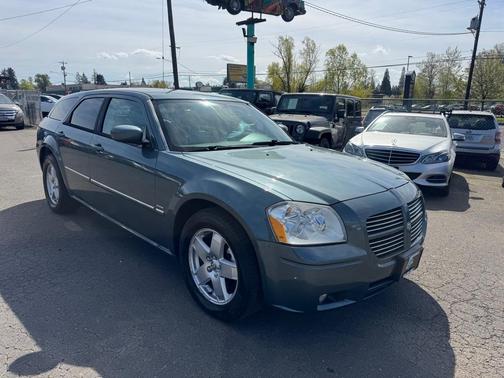 2005 Dodge Magnum RT