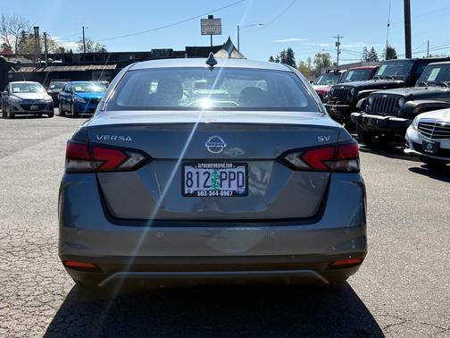 2020 Nissan Versa 1.6 SV