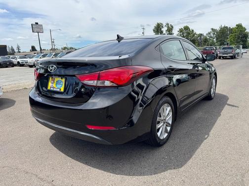 Black Diamond 2016 Hyundai ELANTRA SE