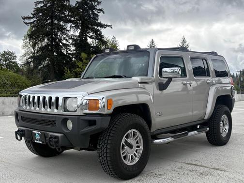 TAN 2006 Hummer H3 Base