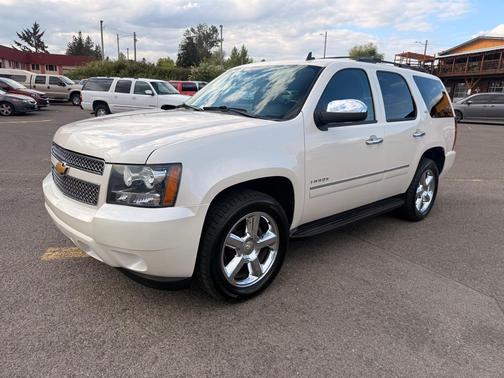 WHITE 2013 Chevrolet Tahoe LTZ